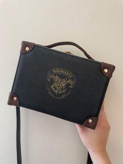 Harry Potter Hogwarts Luggage Style Sling Bag! | Cosplay | Cheap Bags | Vintage Style| Brown Bag | Box cased bag | Square / Rectangle Box Bag | Luggage case style sling  bag
