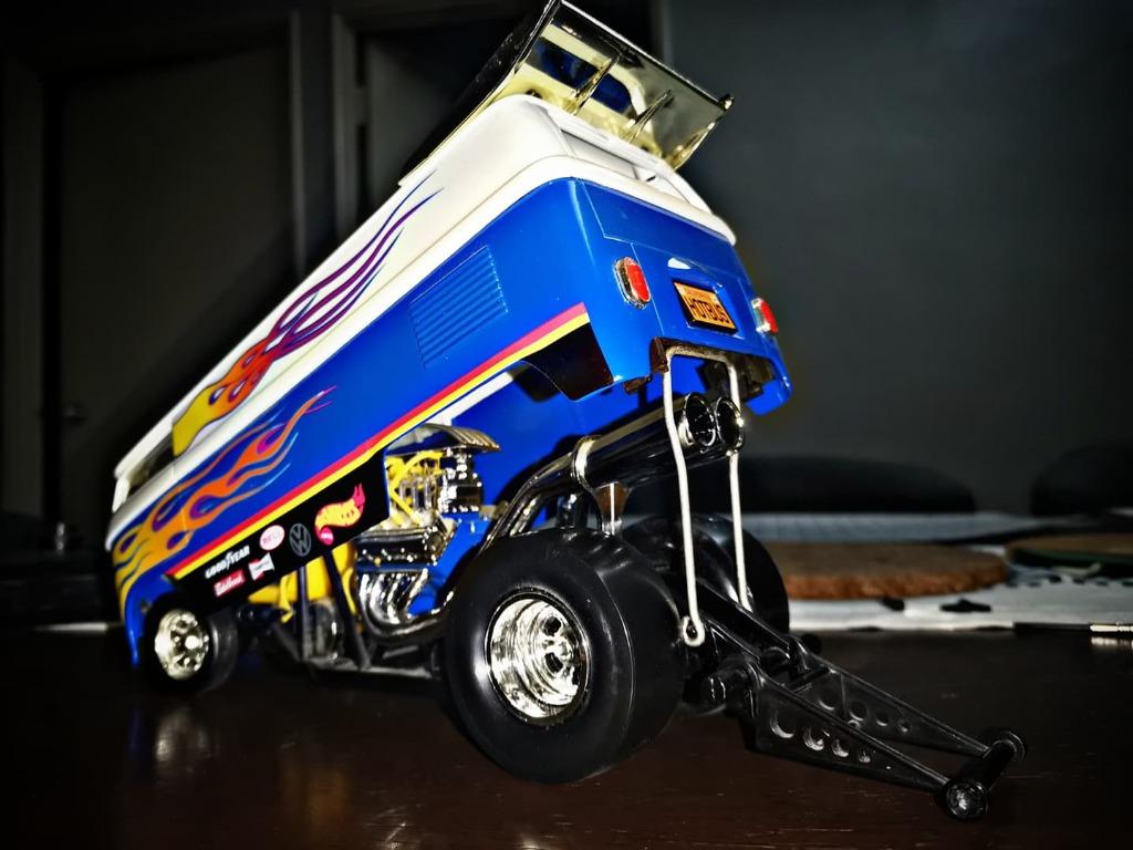 Hot wheels sales drag bus