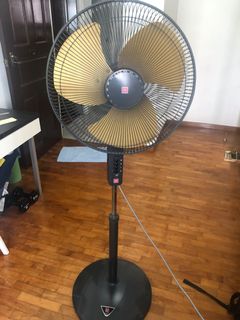 (Category: ) located in . Submitted by carousang (Listing ID 1101906723, Image 1). Description: .