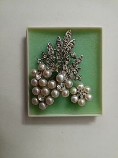 (Category: ) located in . Submitted by aunifshop (Listing ID 1101910144, Image 1). Description: .