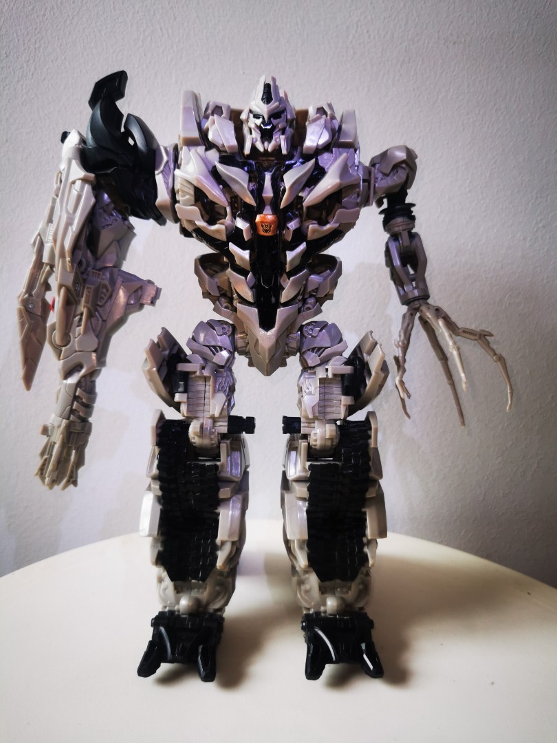 Transformers rotf outlet leader class megatron