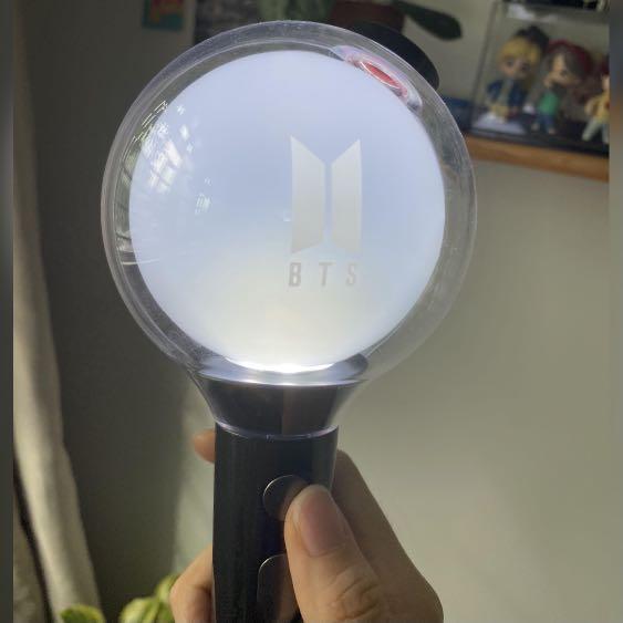 KPop Lightstick Battery Holder, Hobbies & Toys, Memorabilia