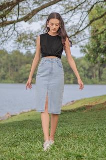 (Category: ) located in . Submitted by shopwithlovee (Listing ID 1101875094, Image 1). Description: .