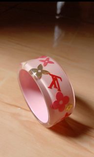 (Category: ) located in . Submitted by graceycollections (Listing ID 1101935686, Image 1). Description: .