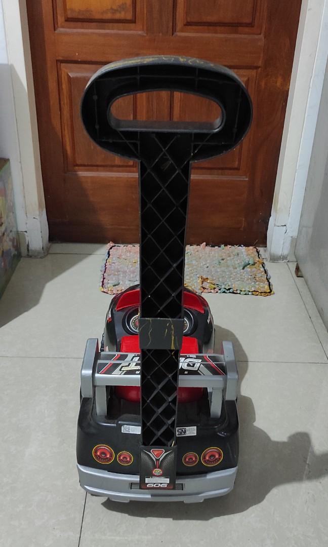 Mobil mobilan dorong (ride on car baby), Bayi & Anak, Mainan & Baby