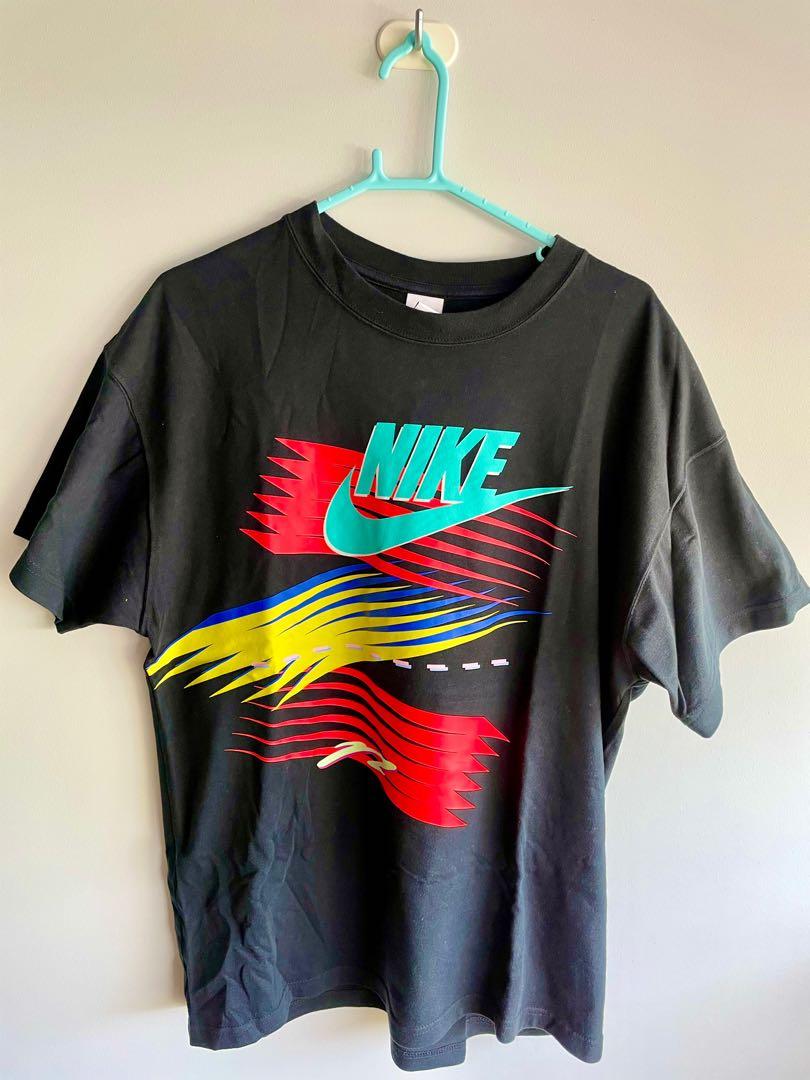Air max store 2 atmos shirt