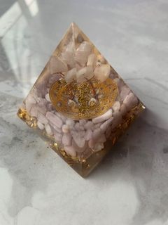 （分類：）位於 。 由 bbm.gemgem 提交（商品編號 1101922225，圖片 1）。簡介： 。