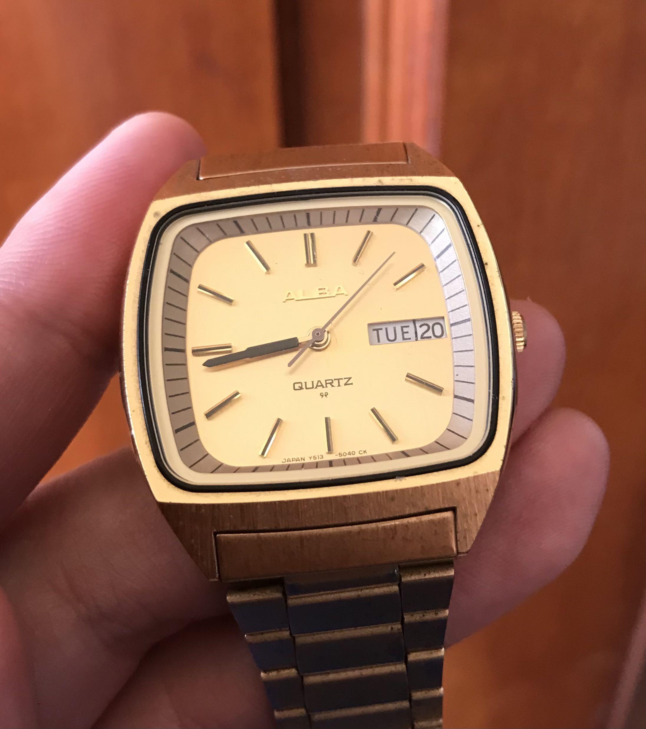 Quartz discount watch old