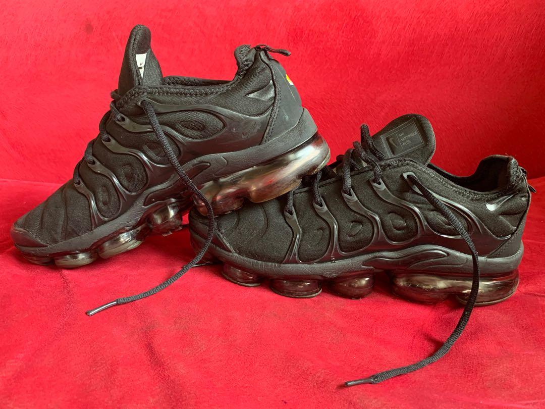 Sepatu NIKE VAPORMAX PLUS FULL BLACK ORIGINAL