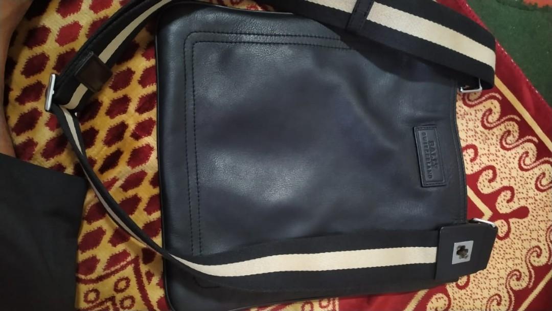 Jual sling bag bally original new arrivals