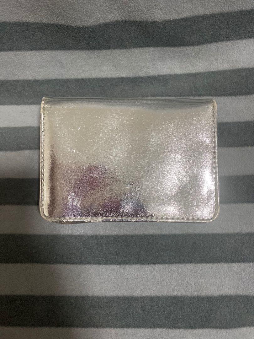Dior Wallet Card Holder (Category: Wallets & Card holders) located in Pasay City. Submitted by adamclarence (Listing ID 1102227892, Image 2). Description: Authentic With rubs on edges pls see pics.