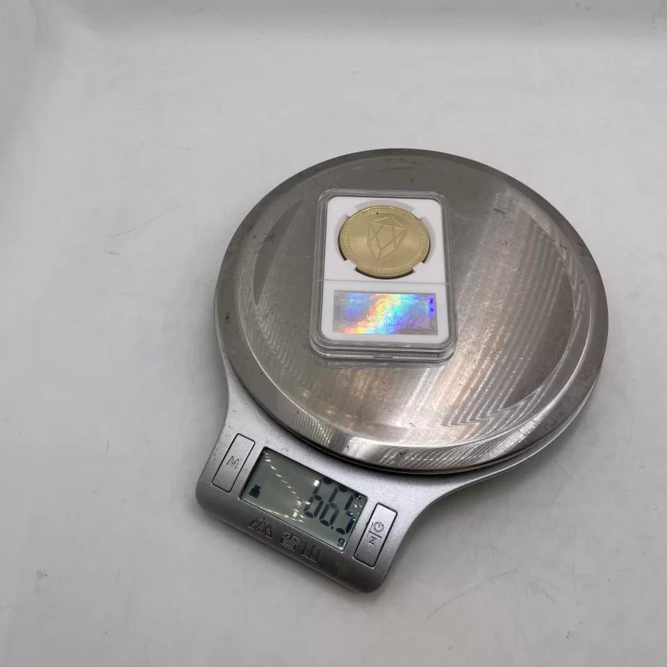 Dogecoin/Bitcoin/ETH/Litecoin/Dash/Ripple/Monero/EOS Metal Physical  Silver/Gold Ada Cardano Coin with Acrylic Case, 名牌, 飾物及配件- Carousell