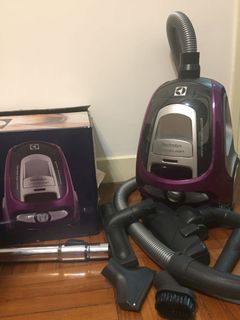 （分類：）位於 。 由 852aa 提交（商品編號 1102218046，圖片 1）。簡介： 。