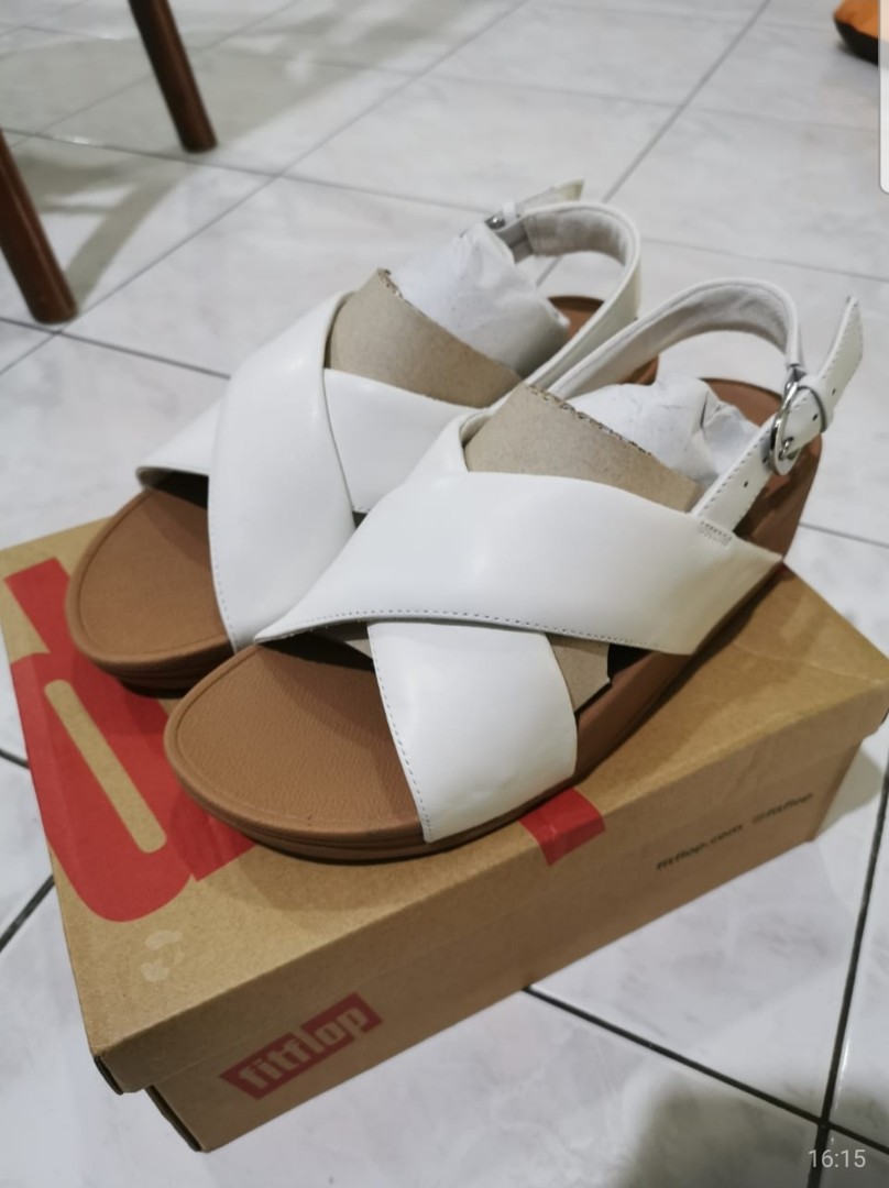 Fitflop lulu hotsell cross back strap