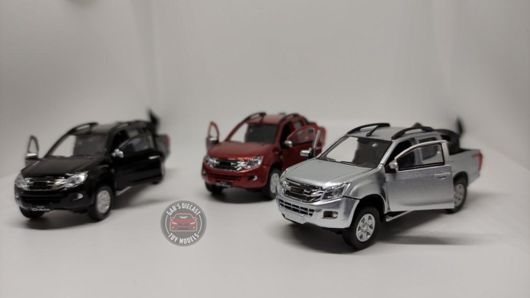 Isuzu D-MAX (Category: Vehicle & Diecast Models) located in Bacoor. Submitted by ahronngabrielle (Listing ID 1102177574, Image 1). Description: ISUZU D-MAX Miniature Diecast (price is in the post, please read the description) ✅W/box ✅Material: Alloy ✅Comes with extra wheels and bullbar ✅2 front doors and back can be opened ✅Approximately 3 inches length ✅Color red, silver and black available ✅1050 each only! Pick up at Silang, Cavite or shipping 