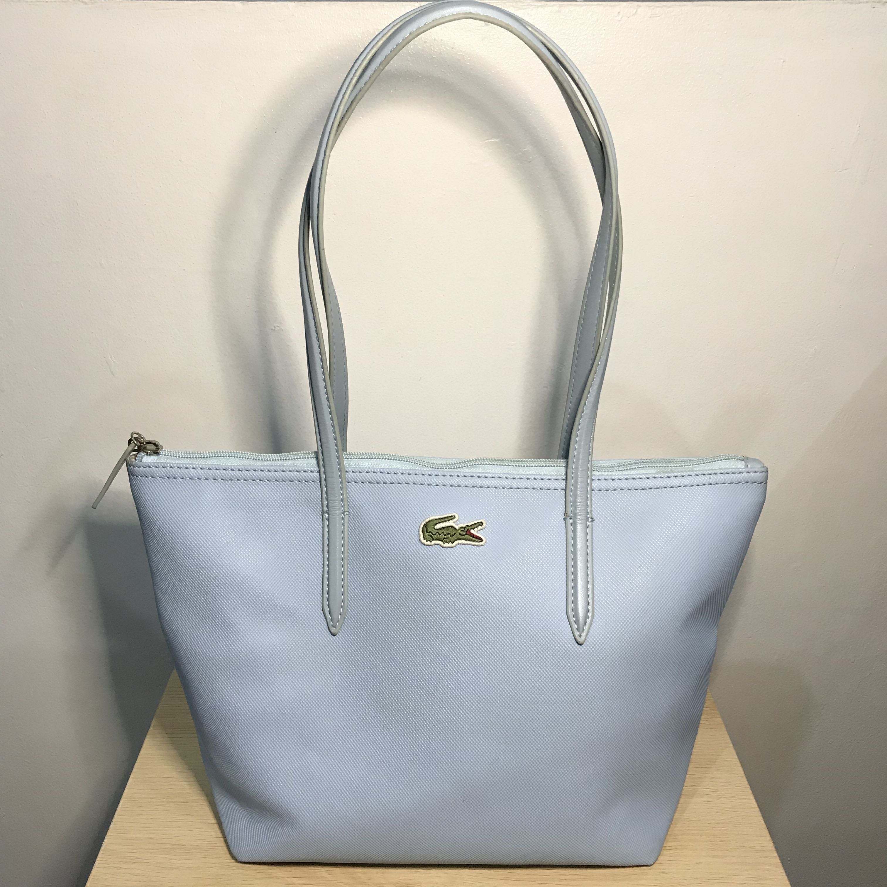 Lacoste Women's Anna Reversible Coated Canvas Tote Bag, Women's Fashion,  Bags & Wallets, Cross-body Bags on Carousell