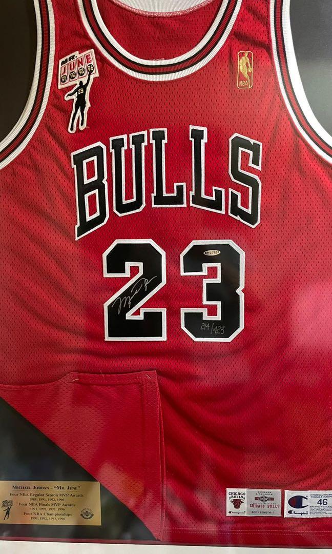 Michael jordan autographed jersey top