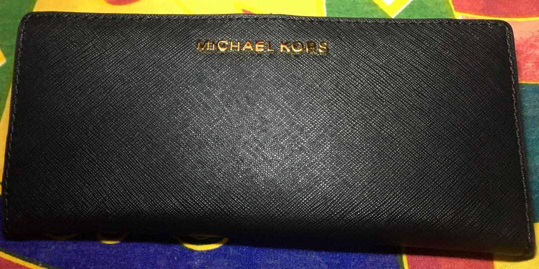 Travel slim saffiano leather top wallet