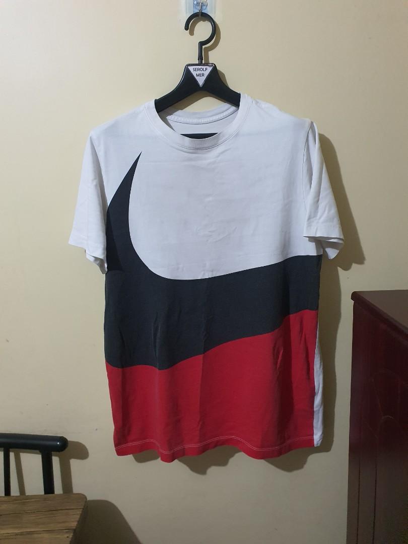 Nike Big Swoosh Shirt (20x28 dimensions), Men's Fashion, Tops \u0026 Sets,  Tshirts \u0026 Polo Shirts on Carousell
