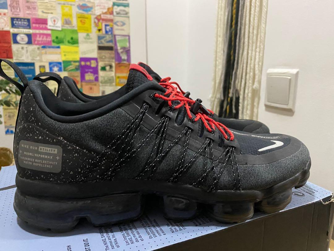 all black vapormax utility Cinosural International School