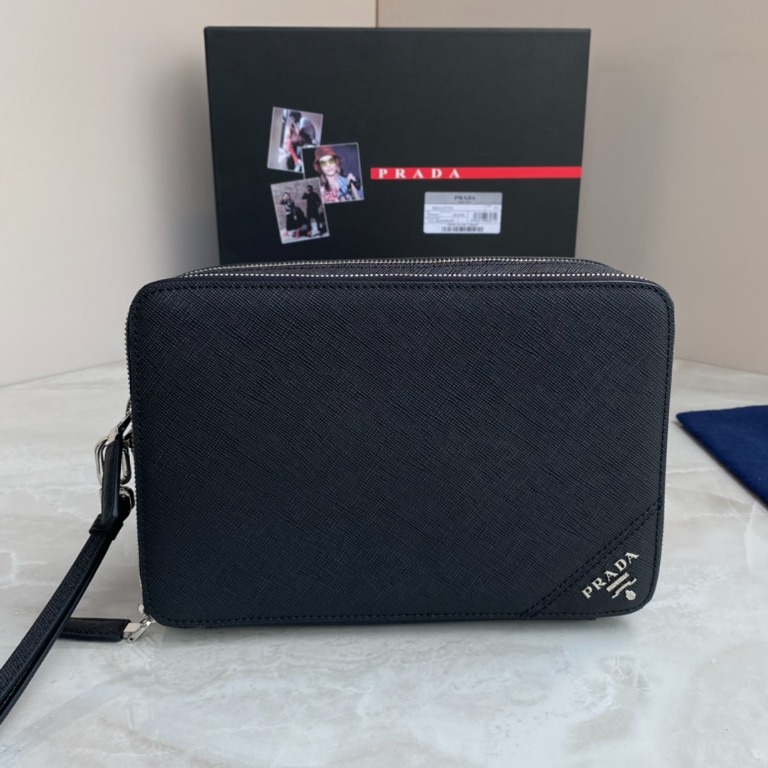 Prada saffiano 2025 clutch bag
