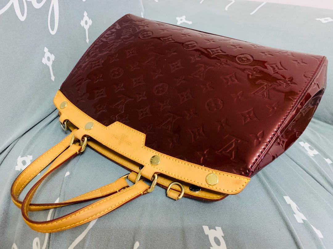 Pre-loved LV Amarante Monogram Vernis Brea MM Bag, Luxury, Bags & Wallets  on Carousell