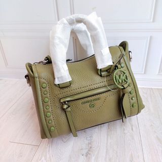 (Kategori: ) berada di . Dikirim oleh kiano_shoes (ID iklan 1102112654, Gambar 1). Deskripsi: .