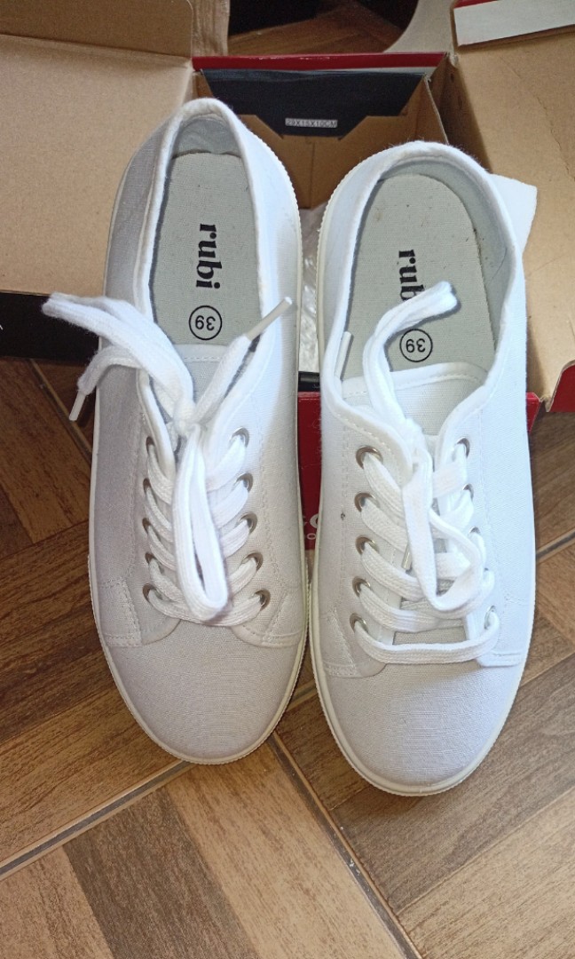 Sepatu rubi white shoes sneakers