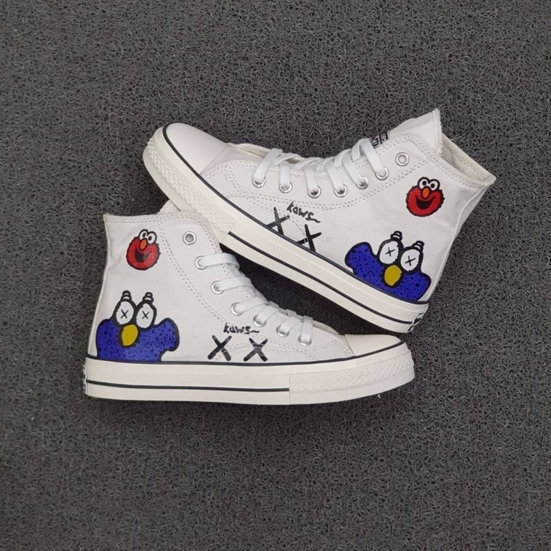 Converse x top elmo