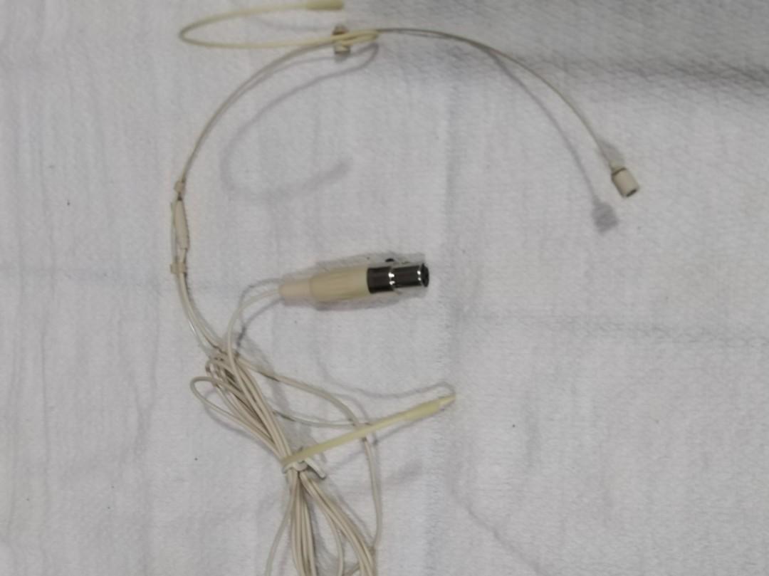 Skintone Lapel microphone only (Category: Microphones) located in Quezon City. Submitted by smithwarren46 (Listing ID 1102178942, Image 1). Description: Brandnew P1500 #minixlrlapel 3pin skintone headworn Lapel mic. Extra Lapel microphone. Mini Xlr. Pick up lagro Q.c or via delivery service rider po.More item for sale.. like or follow my page #BSAonlinestore https://www.facebook.com/BSA-online-store-104063428078639/.