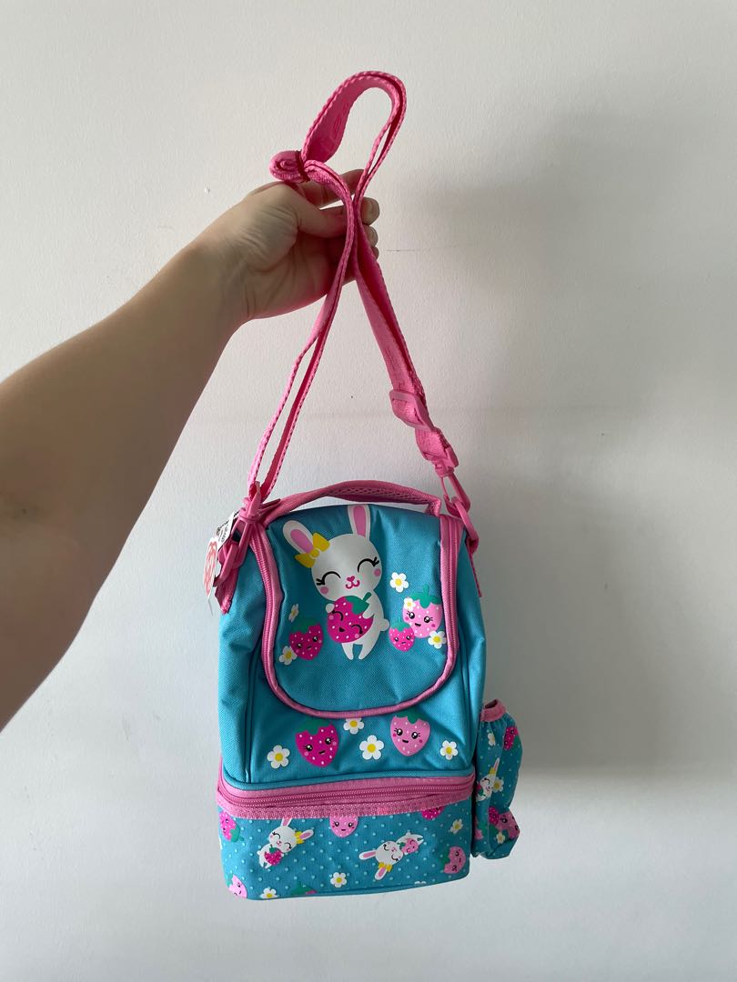 harga lunch box smiggle
