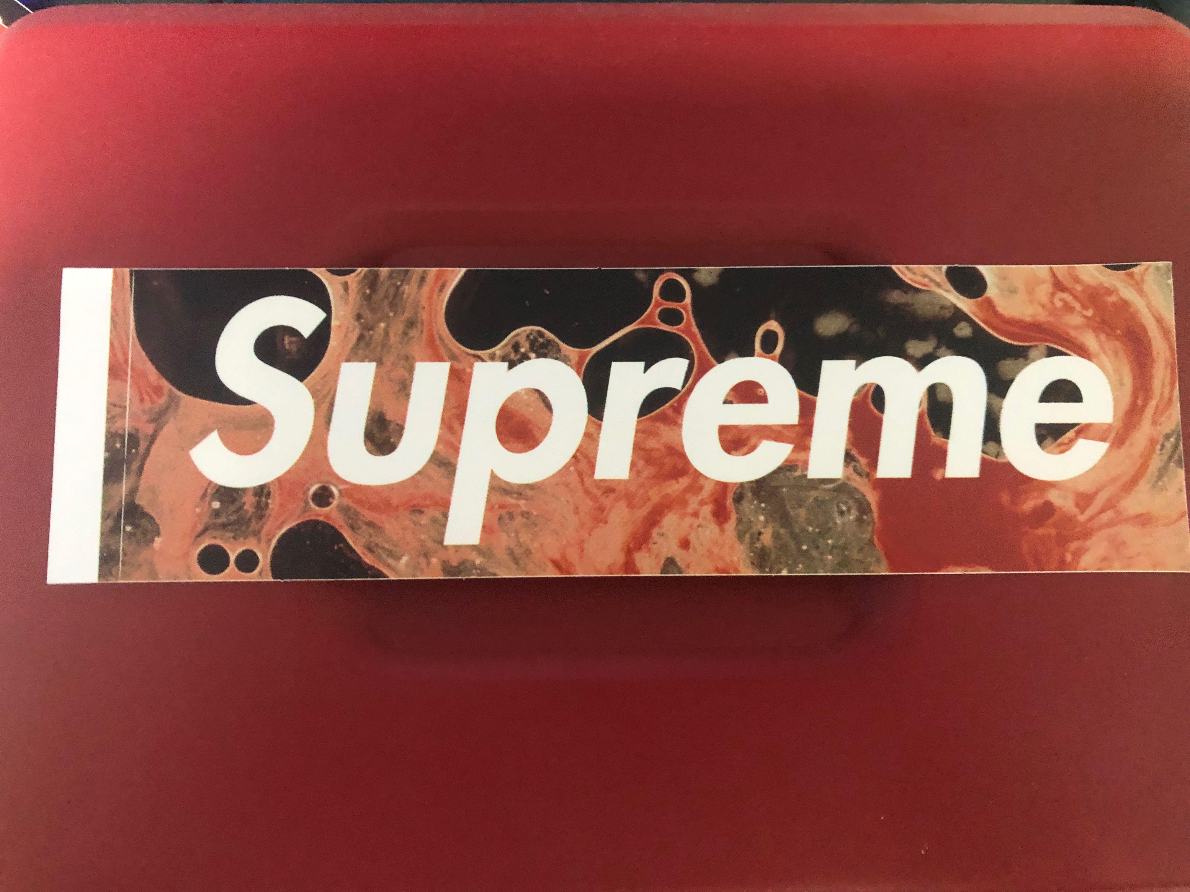 supreme blood and semen box logo sticker 貼紙, 男裝, 手錶及配件