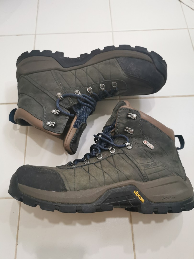 Teva Riva Peak eVent hiking boots, Men's Fashion, Footwear, Boots on ...