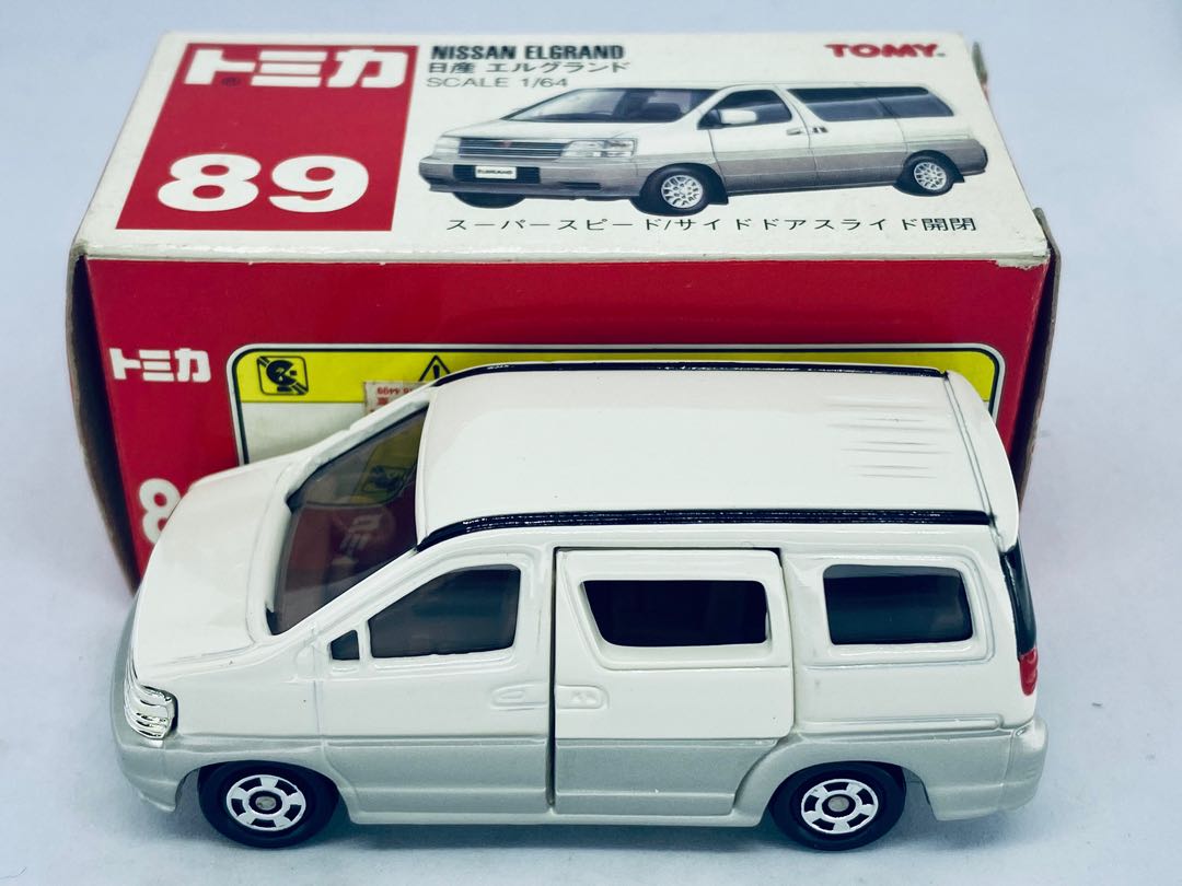 Tomica elgrand 2025