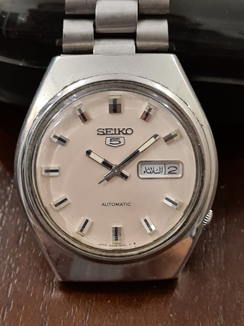 Vintage Seiko 5 Watch Gent's Automatic 6309-8500, Luxury, Watches on  Carousell