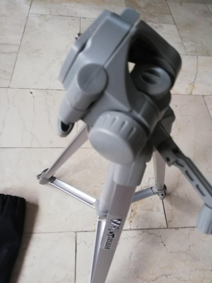 Weifing wt 3510A tripod (Category: Tripods & Monopods) located in Paranaque City. Submitted by 4thestate.surplusan (Listing ID 1102143837, Image 3). Description: weifing wt 3510A camera tripod stand H 42cm to 94 cm extended lightweight, aluminum rubber feet, pre owned w carry bag.