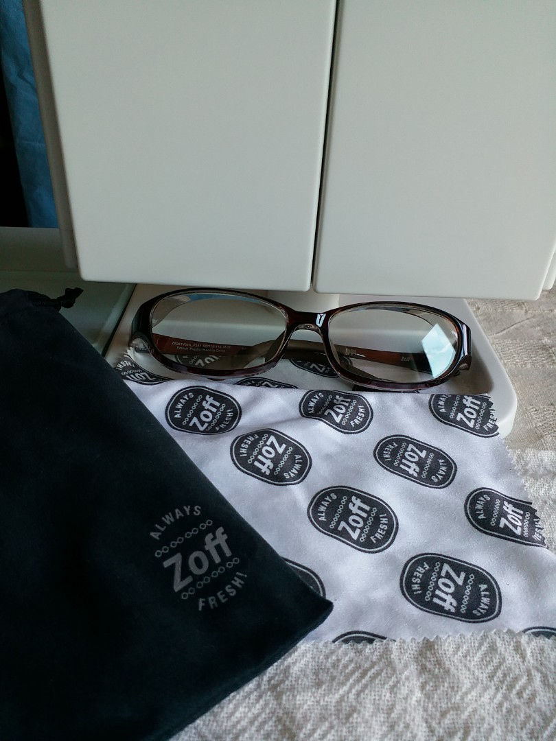 Zoff 護目眼鏡一套三樣東西 其他 其他 Carousell