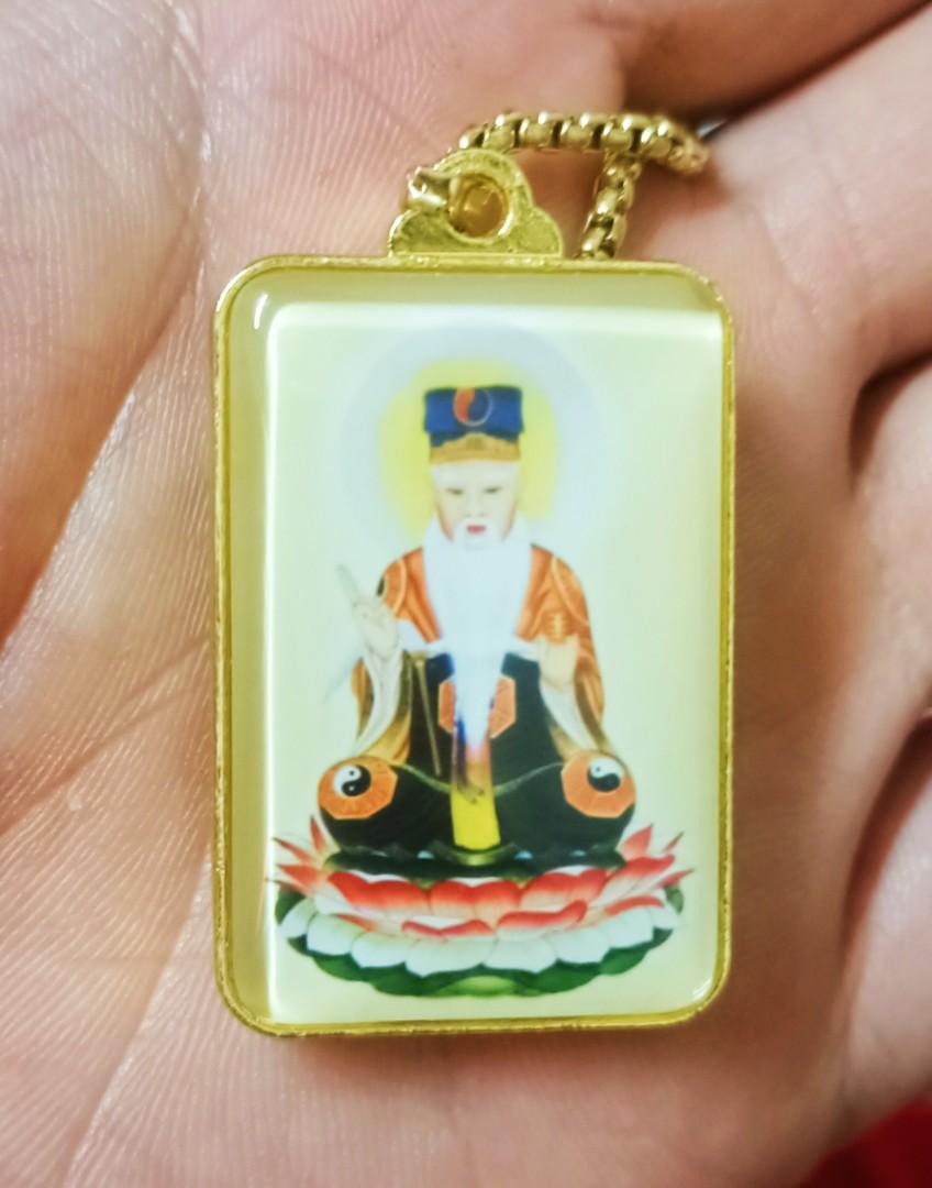 六壬仙師自身吊墜牌liuren Amulet Hobbies Toys Memorabilia Collectibles Religious Items On Carousell