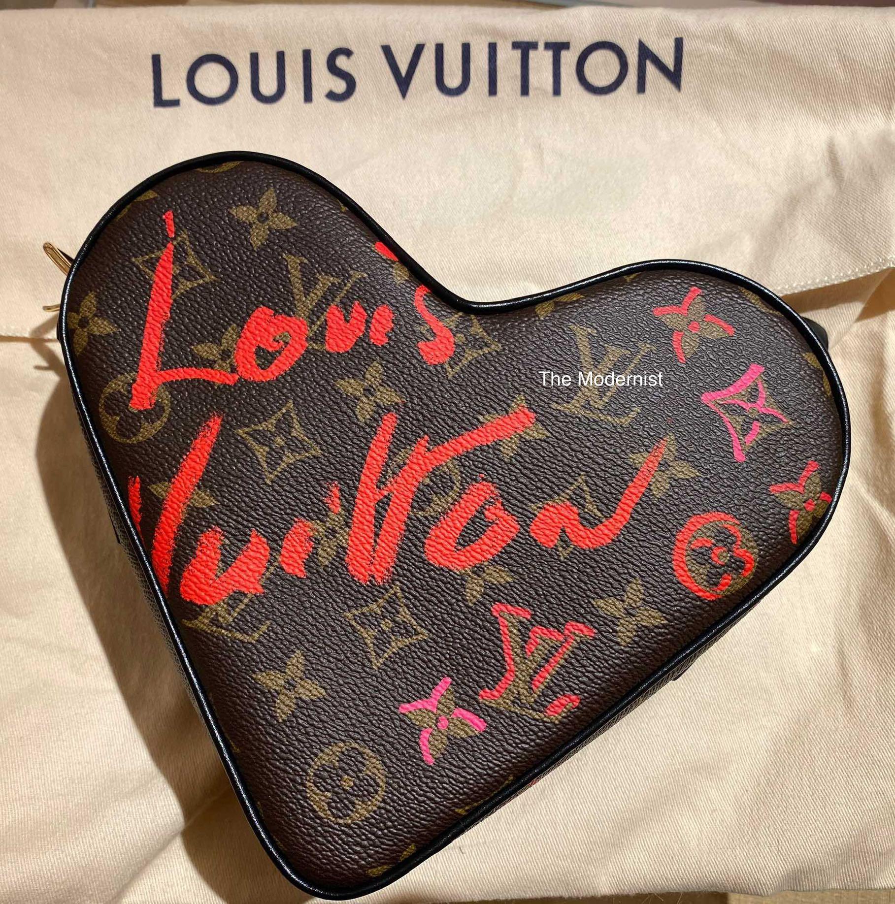 Authentic Louis Vuitton Valentine Coeur Heart Bag Graffiti Fall In