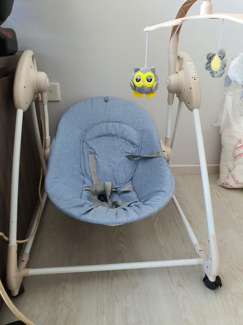 Baby shop musical chair