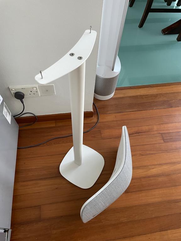 Beoplay a6 stand top