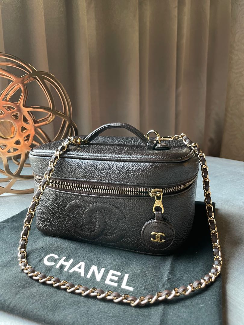 Chanel Vintage Vanity, Luxury, Bags & Wallets on Carousell