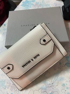 （分類：）位於 。 由 manivan 提交（商品編號 1102451888，圖片 1）。簡介： 。