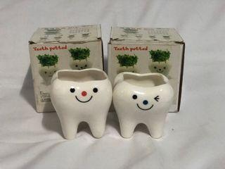 Cute tooth shape ceramic pot