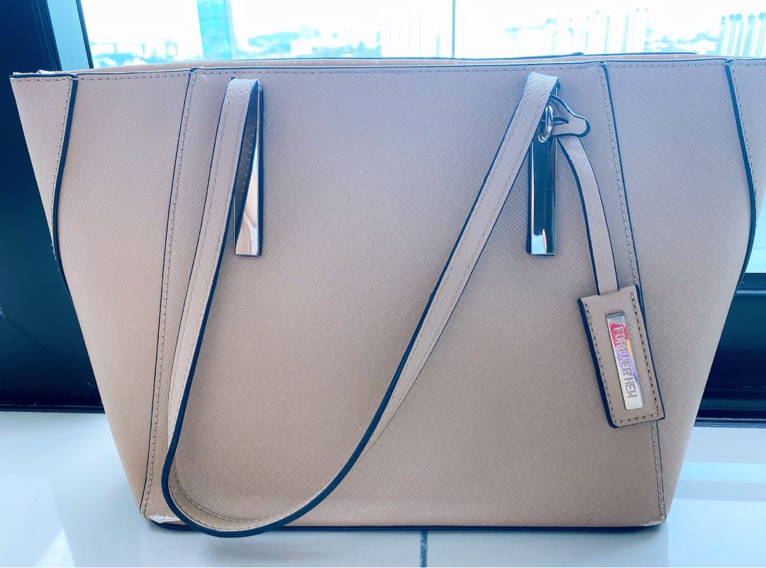 Forever New Mia Winged Tote Bag 100 AUTHENTIC Women s
