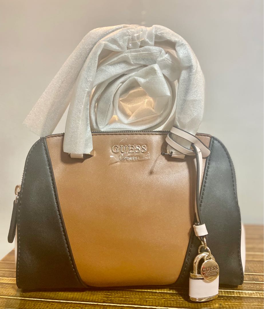 Guess shawna cali shoulder bag best sale