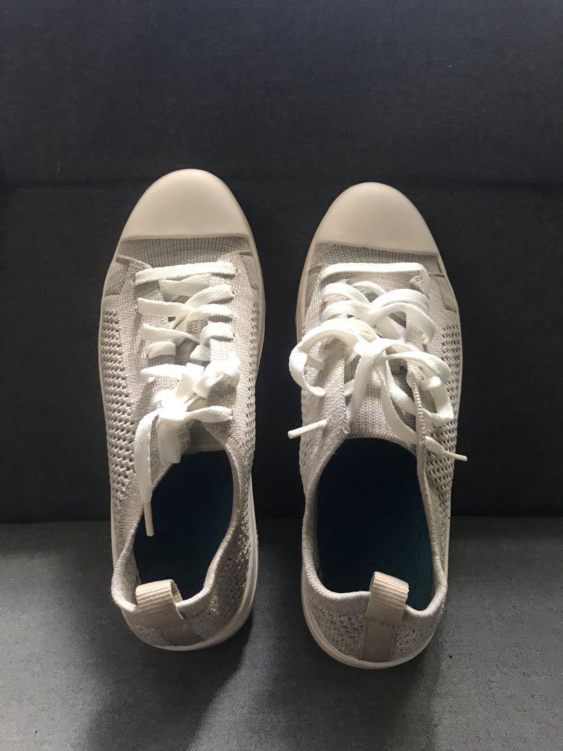 Hush puppies best sale schnoodle lace up