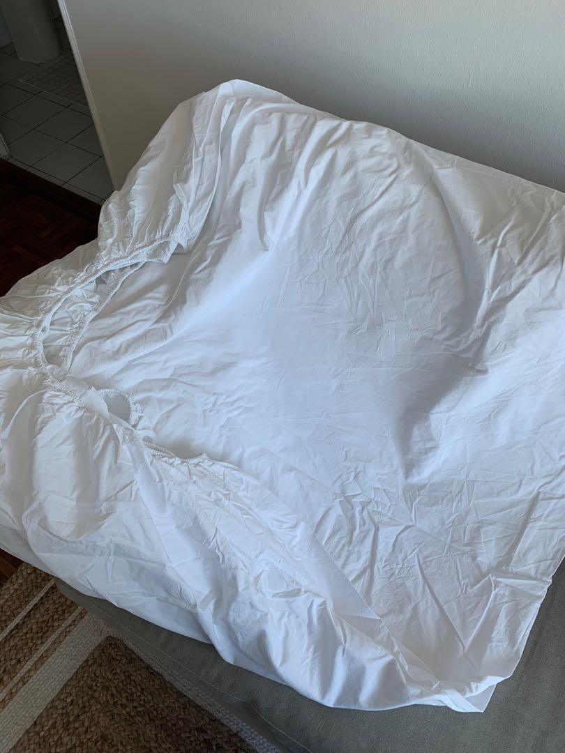 IKEA somntuta white fitted sheets 180*200 mattress cover, Furniture