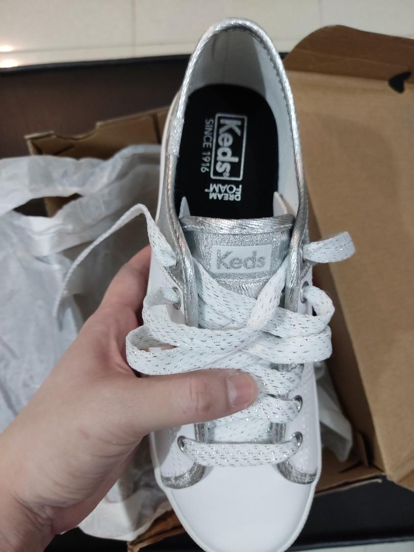 keds white shoes (Category: Sneakers) located in Quezon City. Submitted by ems0908 (Listing ID 1102304741, Image 2). Description: brand new! never worn. size 5.5 10/10 condition no flaws with box.