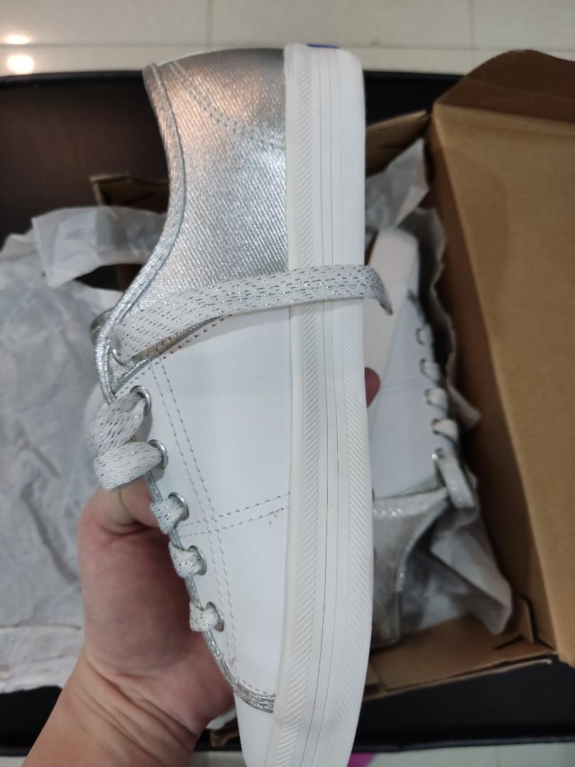 keds white shoes (Category: Sneakers) located in Quezon City. Submitted by ems0908 (Listing ID 1102304741, Image 3). Description: brand new! never worn. size 5.5 10/10 condition no flaws with box.